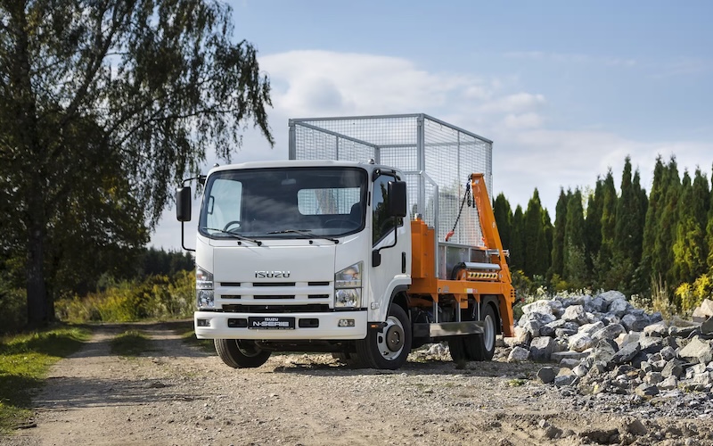 ISUZU M21
